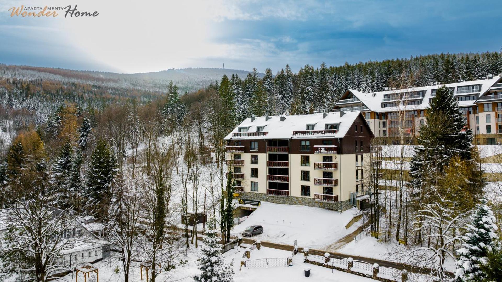Wonder Home - Apartamenty Blisko Centrum, Tuz Przy Kolei Gondolowej I Trasach Single Track Swieradow-Zdroj Exterior foto